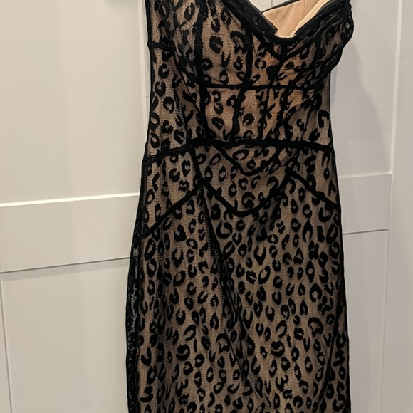 bebe Dresses & Skirts - Bebe lace strapless dress